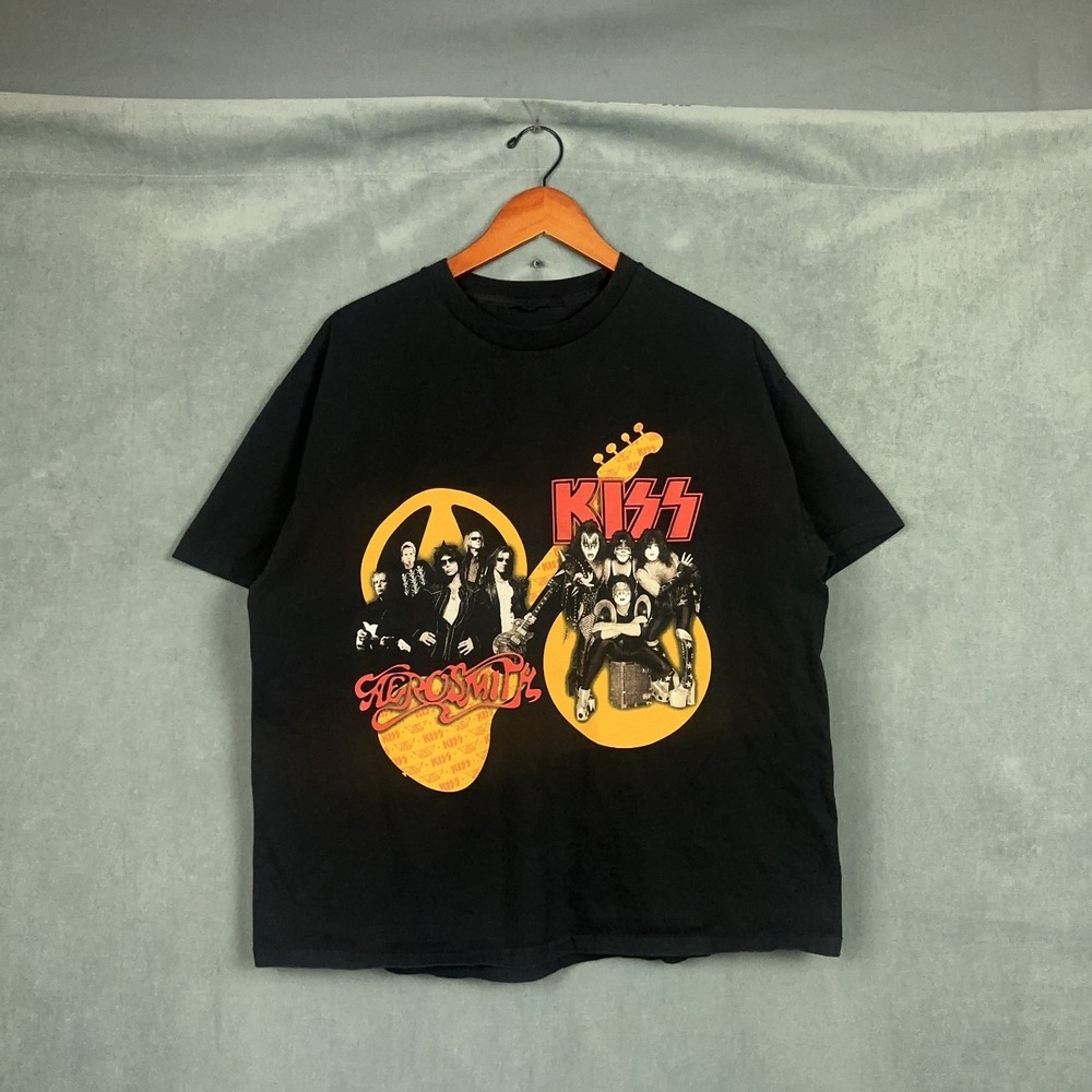 Vintage Y2K KISS & Aerosmith t shirt Mens Size Large Black Faded Band Tour Tee